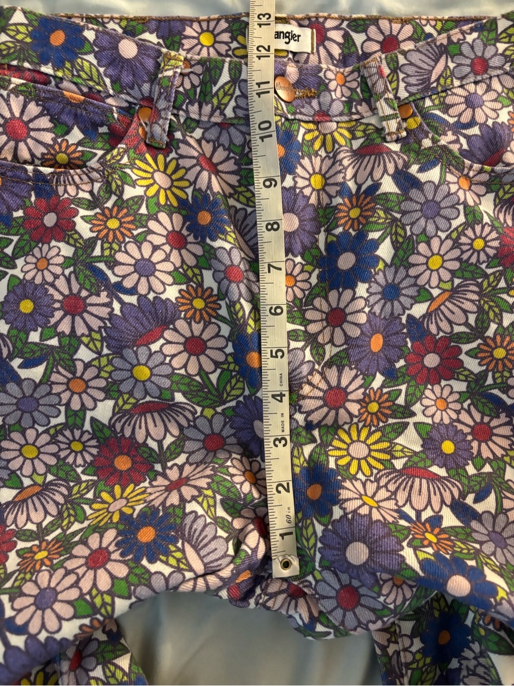 Wrangler Wanderer High Rise Flare Jeans Flower Floral Print Hippie Size 28 - Picture 10 of 11